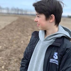 Meet your Posher, Etienne